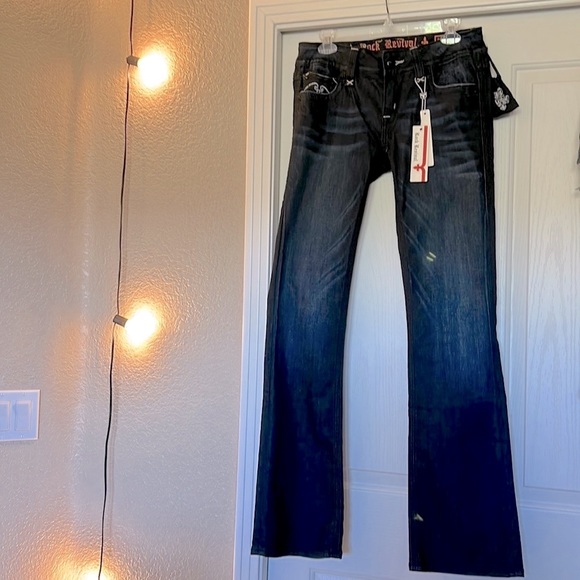 NWT rare Rock Revival jeans size 30” waist with 33” inseam as shown in pic - Picture 3 of 12